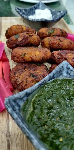 Aloo Paneer Hara Bhara Kebab (Fried) Recipe